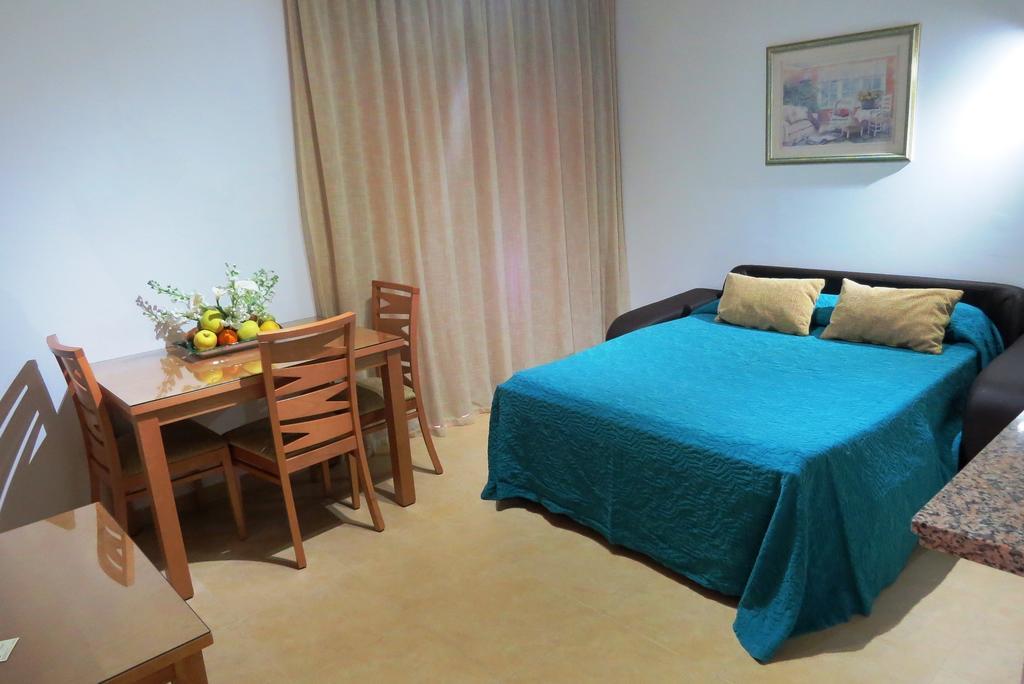 Apartamentos Turisticos Las Yucas Torre Del Mar Buitenkant foto