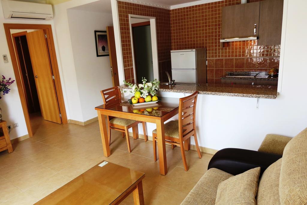 Apartamentos Turisticos Las Yucas Torre Del Mar Buitenkant foto