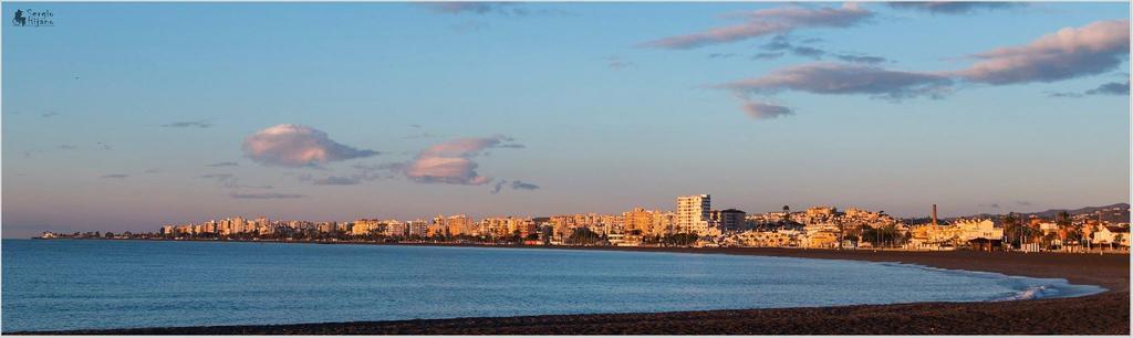 Apartamentos Turisticos Las Yucas Torre Del Mar Buitenkant foto