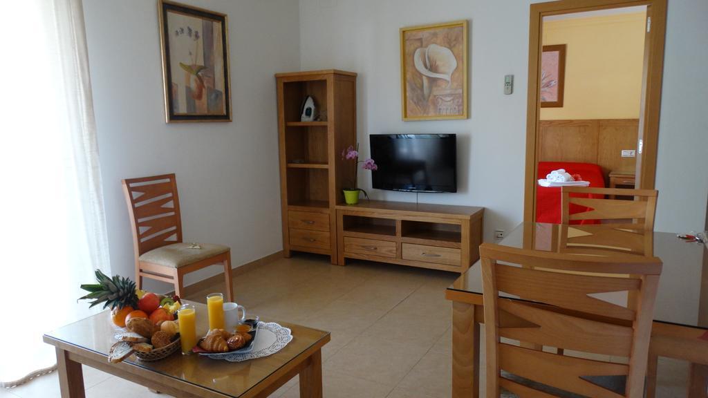 Apartamentos Turisticos Las Yucas Torre Del Mar Buitenkant foto